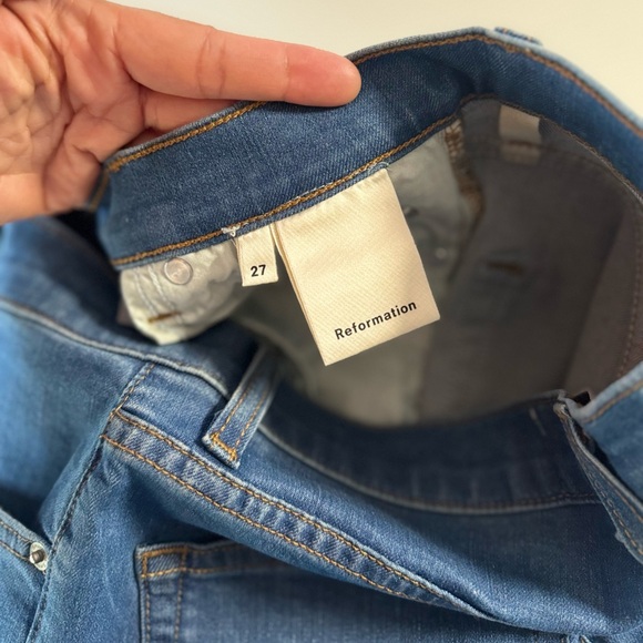 REFORMATION Mid-Rise Skinny Leg Jeans Size 27 Run Small. - Picture 9 of 10